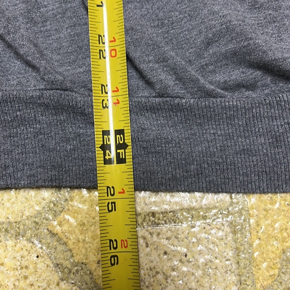 BNWOT Express cold shoulder gray top - Picture 7 of 14